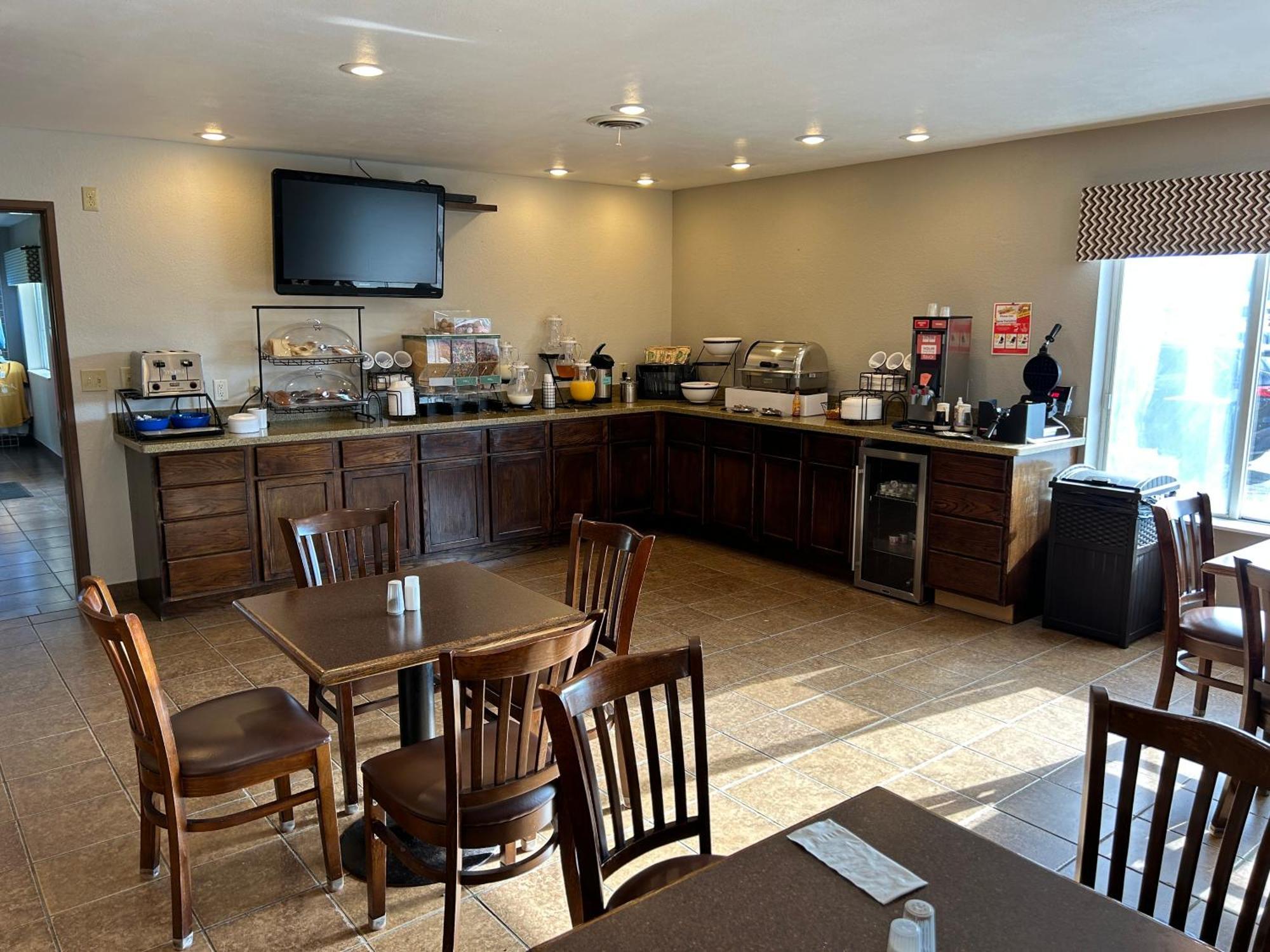 Boarders Inn & Suites By Cobblestone Hotels - Munising Wetmore エクステリア 写真