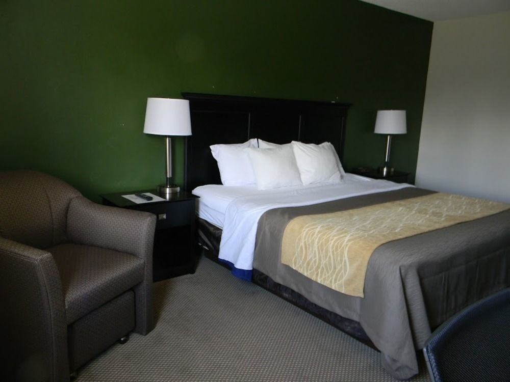Boarders Inn & Suites By Cobblestone Hotels - Munising Wetmore エクステリア 写真
