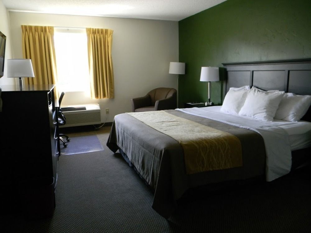 Boarders Inn & Suites By Cobblestone Hotels - Munising Wetmore エクステリア 写真