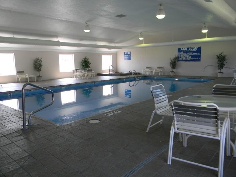 Boarders Inn & Suites By Cobblestone Hotels - Munising Wetmore エクステリア 写真